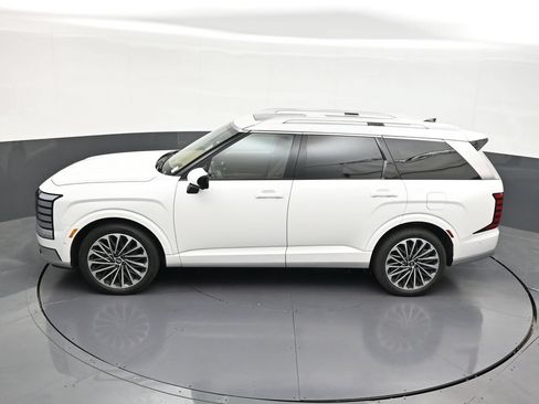 Used 2026 Hyundai Palisade Calligraphy FWD image 18