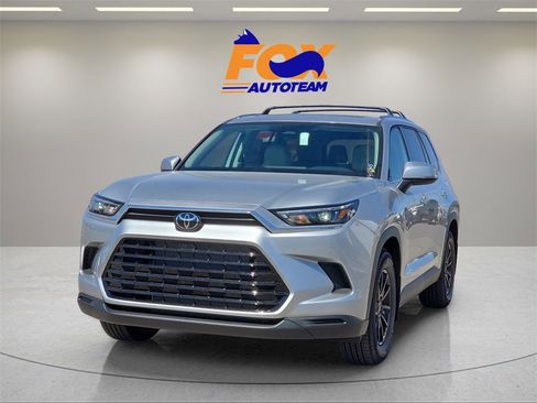 New 2026 Toyota Grand Highlander XLE image 1
