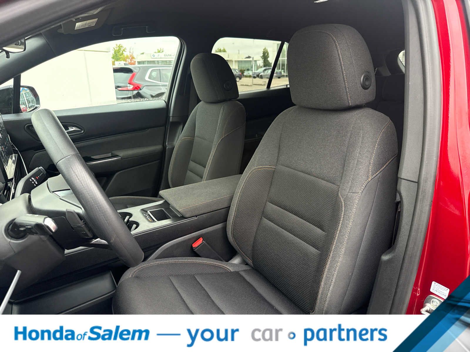 Used 2024 Honda Prologue EX image 11