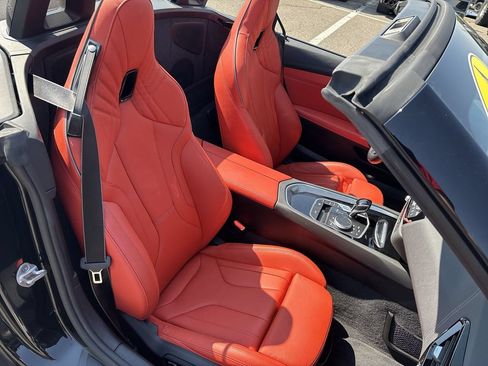 Used 2024 BMW Z4 M40i w/ Premium Package RWD image 30