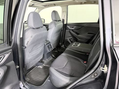 Used 2019 Subaru Forester Premium AWD/4WD image 39