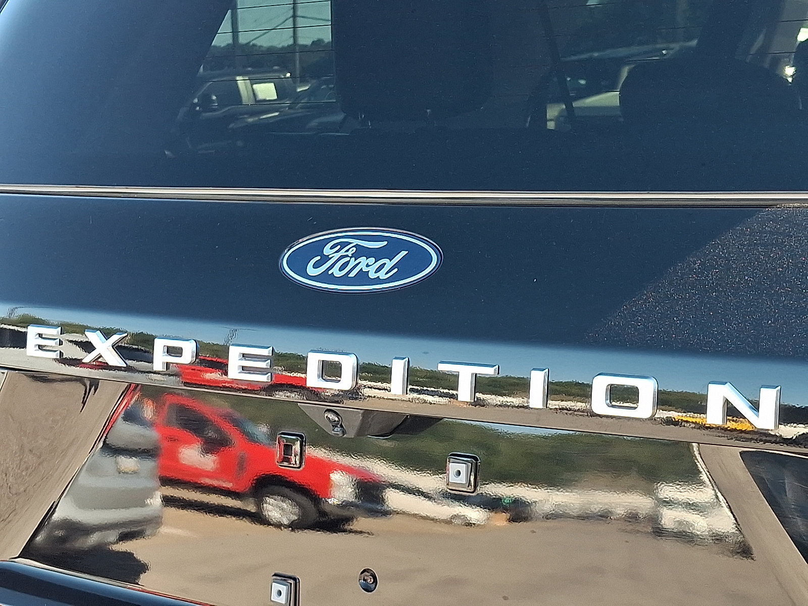 Used 2025 Ford Expedition Active AWD/4WD image 31