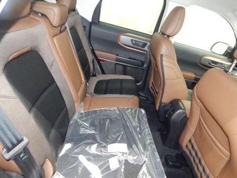 New 2025 Ford Bronco Sport Outer Banks w/ Outer Banks Tech Package+ AWD/4WD image 17