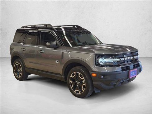 Certified 2024 Ford Bronco Sport Outer Banks w/ Tech Package AWD/4WD image 3