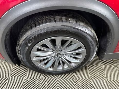 Used 2025 MAZDA CX-90 Plug-In Hybrid w/ Preferred image 10