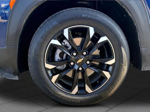 Used 2023 Chevrolet TrailBlazer LT FWD image 11