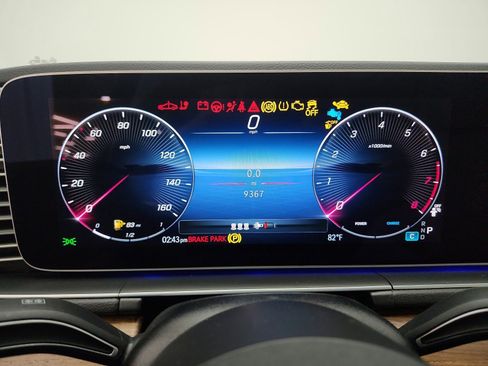 Used 2025 Mercedes-Benz GLE 350 4MATIC image 9