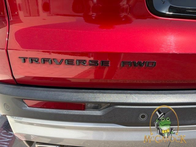 Used 2025 Chevrolet Traverse Z71 AWD/4WD image 8