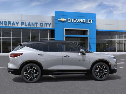 New 2026 Chevrolet Blazer RS w/ Driver Confidence II Package FWD image 5