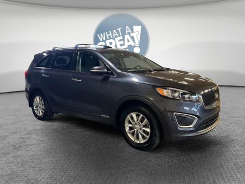 Used 2016 Kia Sorento LX w/ LX Convenience Package AWD/4WD image 1