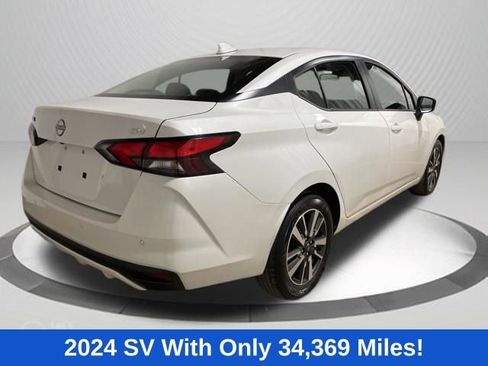 Used 2024 Nissan Versa SV FWD image 3