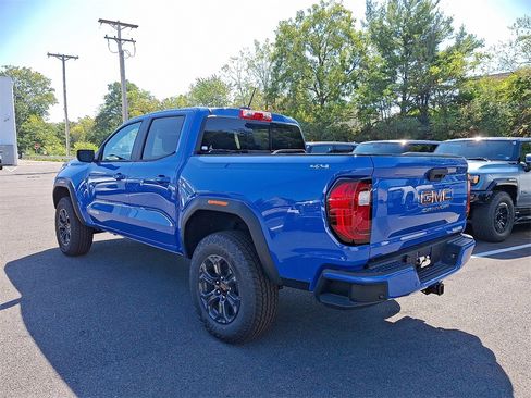 New 2025 GMC Canyon Elevation w/ Convenience Package image 3