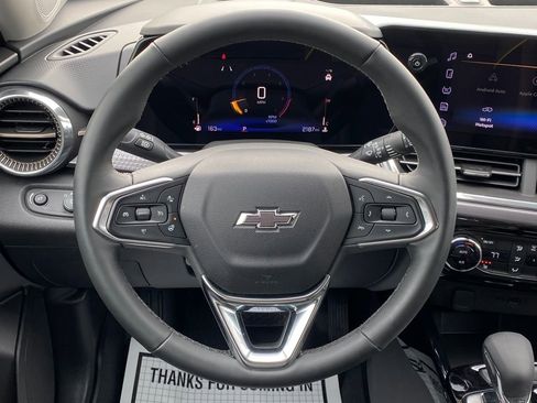 Used 2025 Chevrolet Trax ACTIV w/ Driver Confidence Package FWD image 20