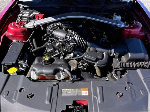 Used 2013 Ford Mustang Premium w/ Comfort Pkg image 10