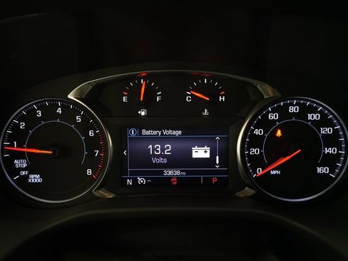 Used 2023 GMC Acadia SLE w/ Driver Convenience Package image 2