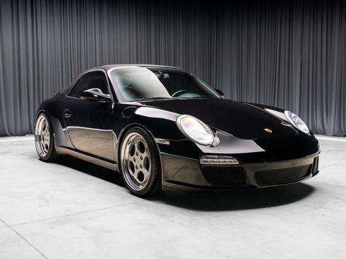Used 2009 Porsche 911 Carrera RWD image 25