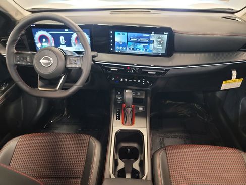 New 2025 Nissan Kicks SR w/ SR Premium Package image 26