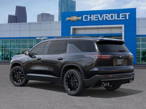 New 2026 Chevrolet Traverse LT w/ Midnight/Sport Edition image 3
