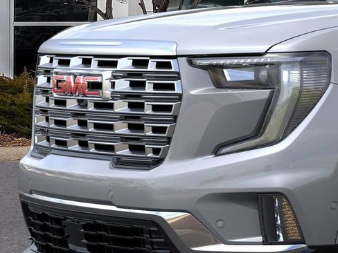 New 2026 GMC Acadia Denali w/ Super Cruise Package FWD image 13