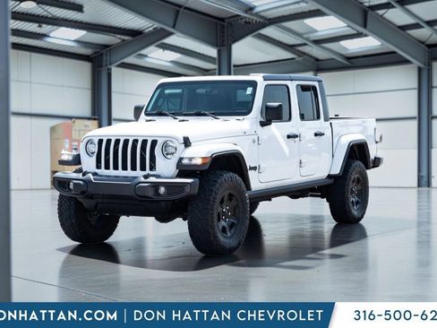 Used 2020 Jeep Gladiator Sport w/ Quick Order Package 24S AWD/4WD image 21