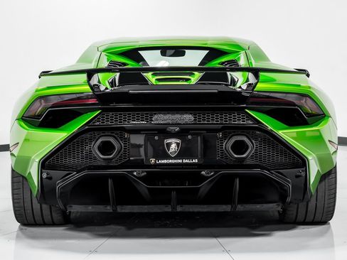 Used 2024 Lamborghini Huracan Tecnica RWD image 4