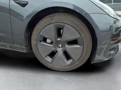 Used 2023 Tesla Model 3 Standard Range RWD image 9