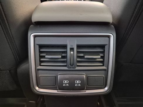 Used 2024 Subaru Forester Premium AWD/4WD image 27