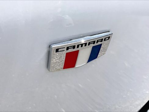 Used 2024 Chevrolet Camaro LT RWD image 10
