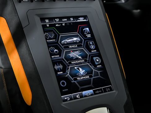 Used 2022 Lamborghini Huracan STO image 30