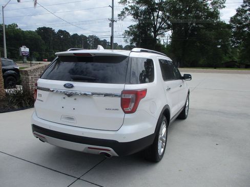 Used 2016 Ford Explorer Limited image 24