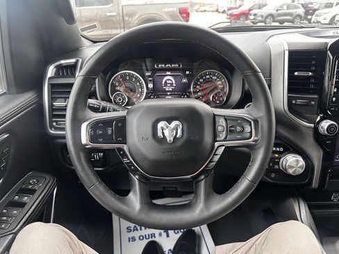 Used 2025 RAM 1500 Laramie image 9