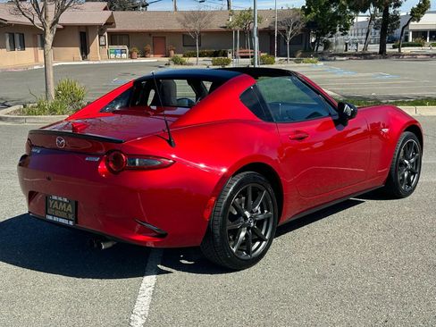 Used 2017 MAZDA MX-5 Miata RF Club image 17