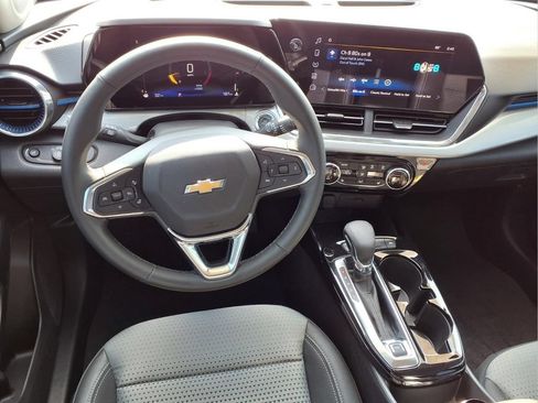 Used 2026 Chevrolet Trax LT w/ Driver Confidence Package FWD image 13