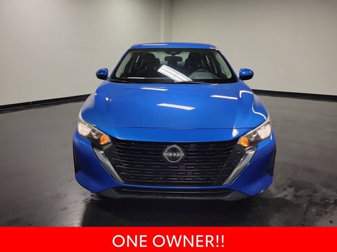 Used 2025 Nissan Sentra SV FWD image 3