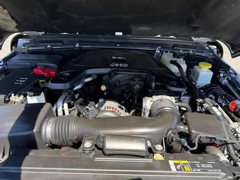 Used 2020 Jeep Gladiator Rubicon AWD/4WD image 20