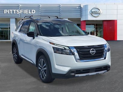 New 2025 Nissan Pathfinder Platinum