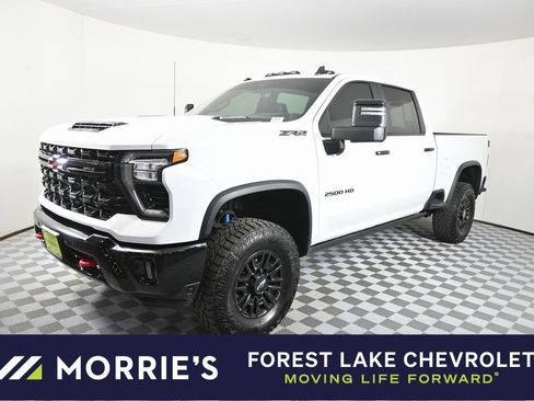Used 2025 Chevrolet Silverado 2500 ZR2 w/ Technology Package image 1