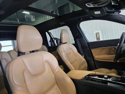 Used 2022 Volvo XC90 T6 Inscription image 11