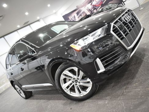 Used 2022 Audi Q7 Premium Plus w/ Premium Plus Package image 4