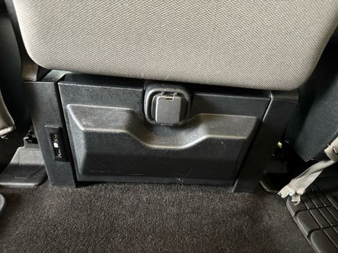 Used 2018 Ford F150 XLT w/ XTR Package image 25