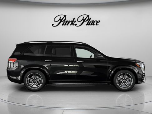 New 2026 Mercedes-Benz GLS 450 4MATIC image 28