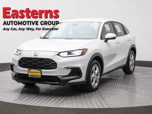 Used 2023 Honda HR-V LX image 1