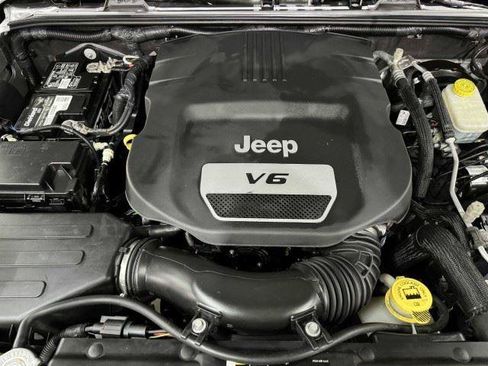 Used 2017 Jeep Wrangler Unlimited Sport w/ Quick Order Package 24S AWD/4WD image 55