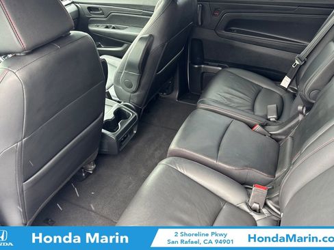 Used 2023 Honda Odyssey Sport image 14