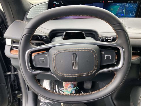New 2025 Lincoln Navigator L Black Label AWD/4WD image 38