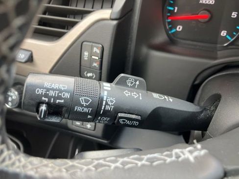 Used 2020 GMC Yukon XL Denali w/ Open Road Package image 18