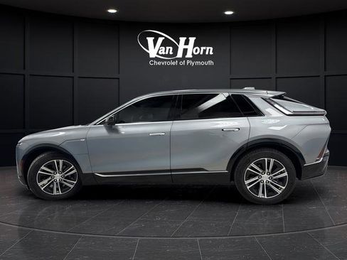 Used 2024 Cadillac Lyriq Luxury image 6