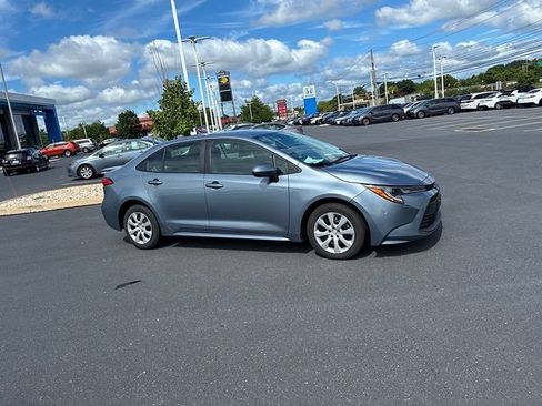 Certified 2023 Toyota Corolla LE FWD image 4