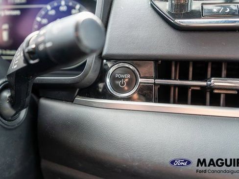 Used 2023 Mitsubishi Outlander SEL AWD/4WD image 29