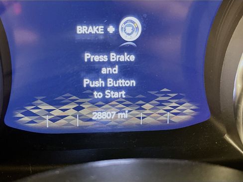 Used 2022 Jeep Wrangler Unlimited Sahara AWD/4WD image 19